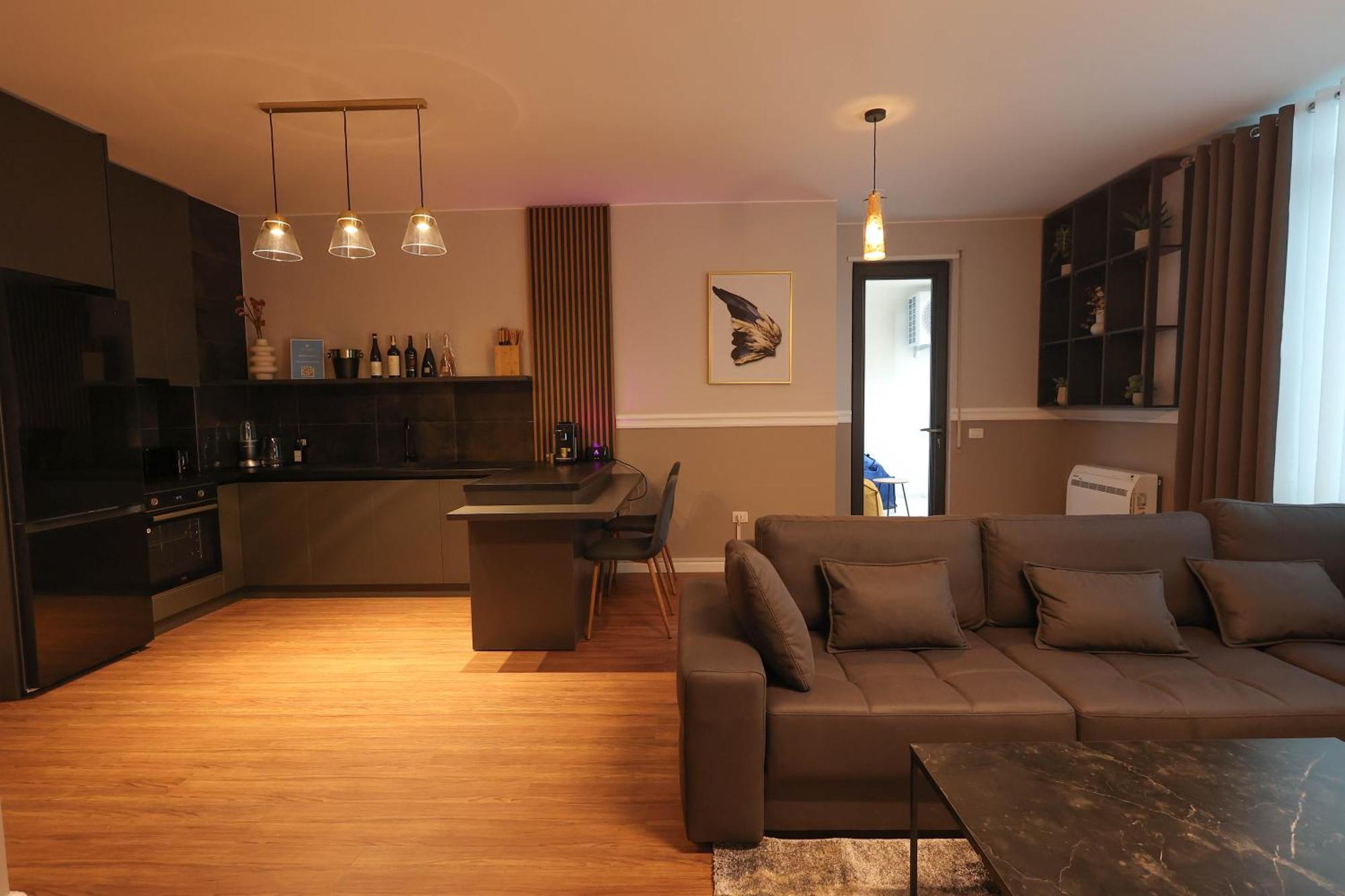 Grandstay * Дуррес